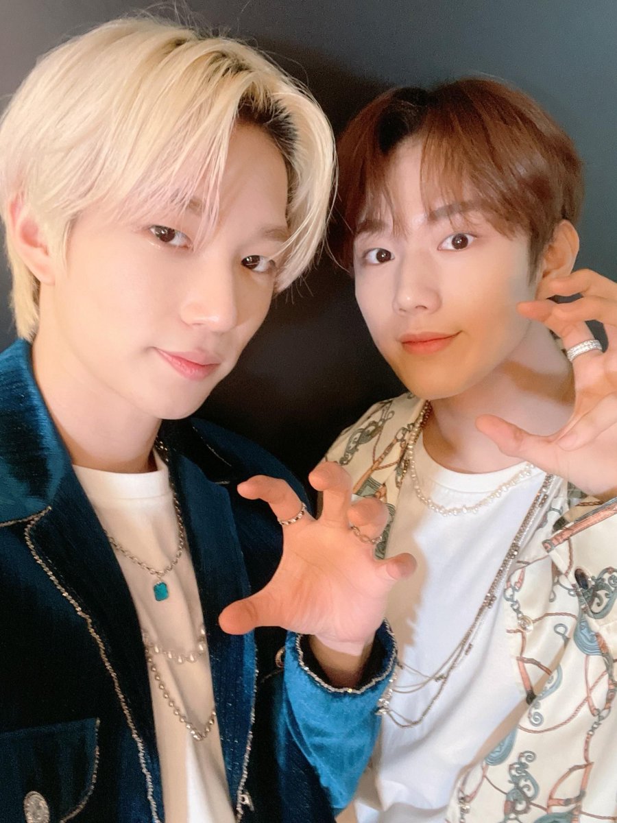 theo_archives's tweet photo. 150222 #THEO weverse update https://t.co/EcDJCmkO4n