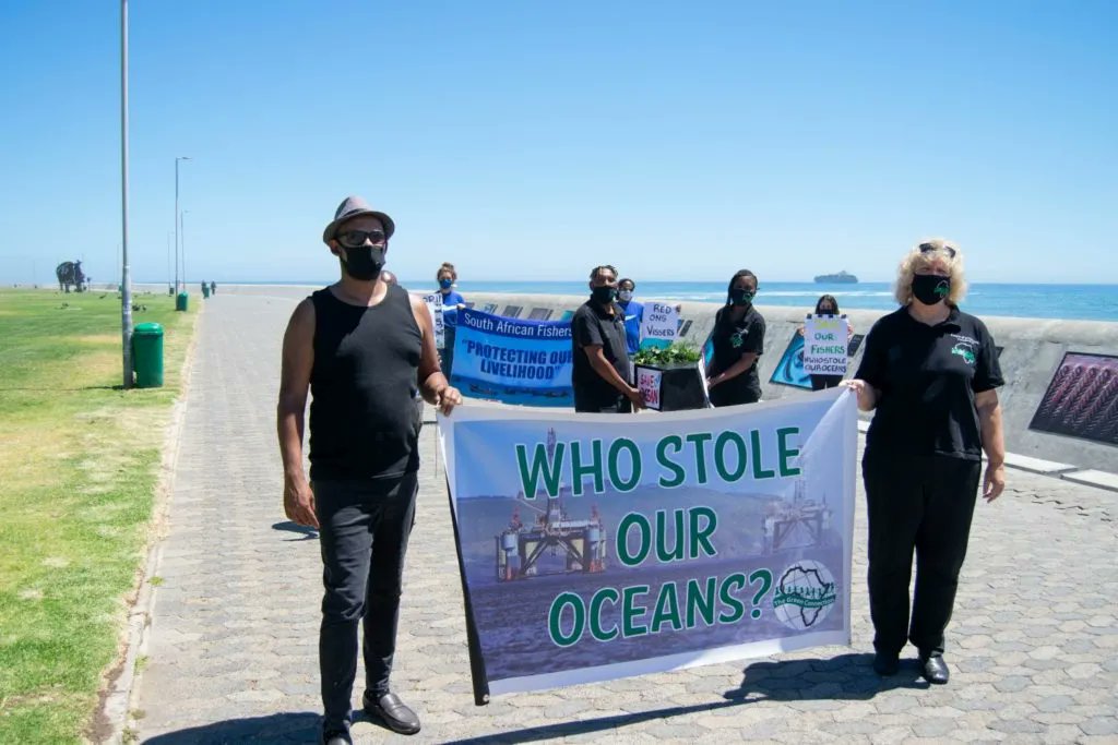 TheGreenConnect's tweet photo. Follow our campaign story about our current updates on the Searcher seismic case off the West Coast.
https://t.co/omoZZygGsg
#WhoStoleOurOceans #notooilandgas #KhuselaUlwandleLwethu #SmallScaleFishersMatter #TuesdayTransformation https://t.co/siv3nTddR7