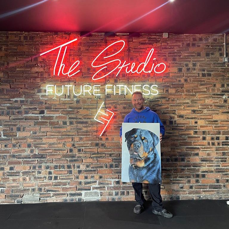 Dave would have loved the new studio space at Future Fitness♥️

Thank you to Danielle Brown Art for this incredible portrait🐶