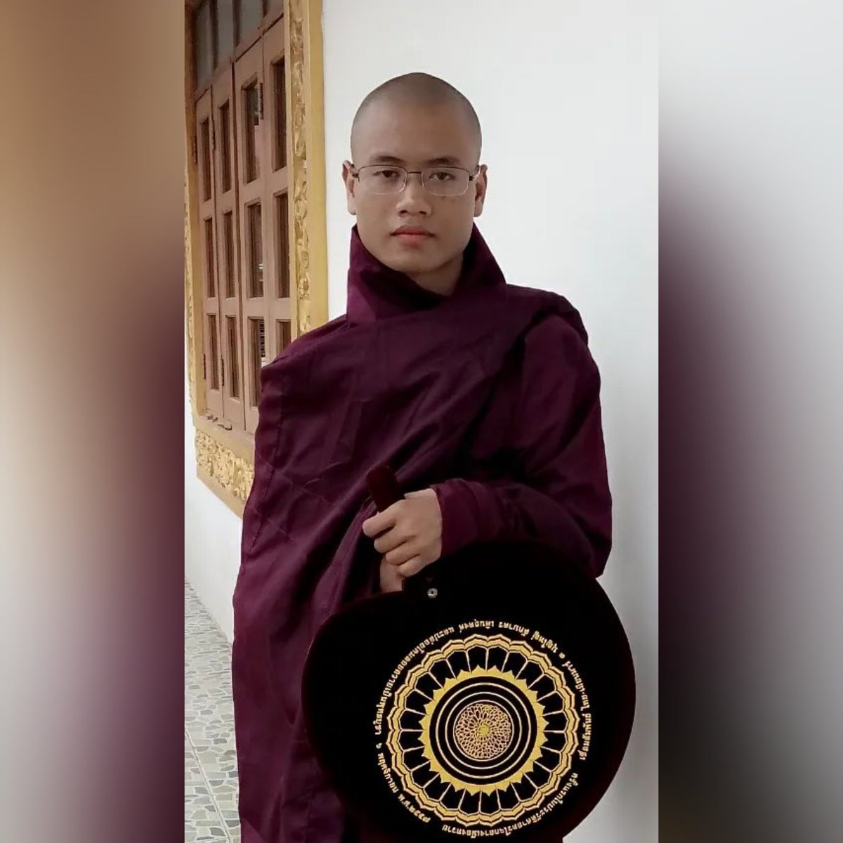 GiGi71908391's tweet photo. "Shin Sarita" changed from being a monk for 14 years to being a revolutionary #PeopleDefenceForce [PDF] comrade "Phoenix" after 2021 military coup.  Image: MPA  #2022Feb15Coup #WhatsHappeningInMyanmar https://t.co/rLBGG3Fm8h