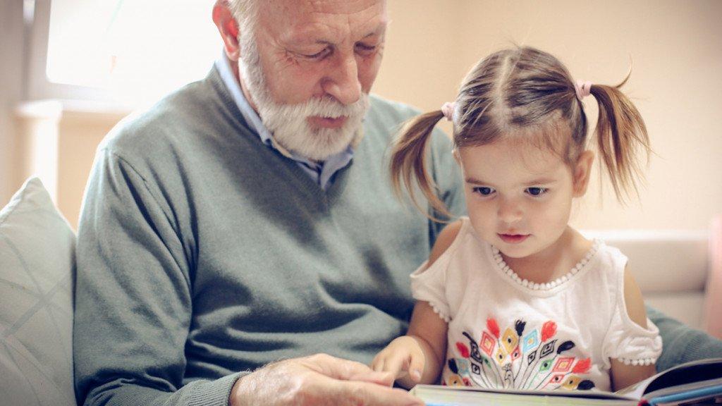 Why do toddlers want to read the same book over and over again? —&gt; ow.ly/27KT30ovZsX todaysparent.com/toddler/toddle…