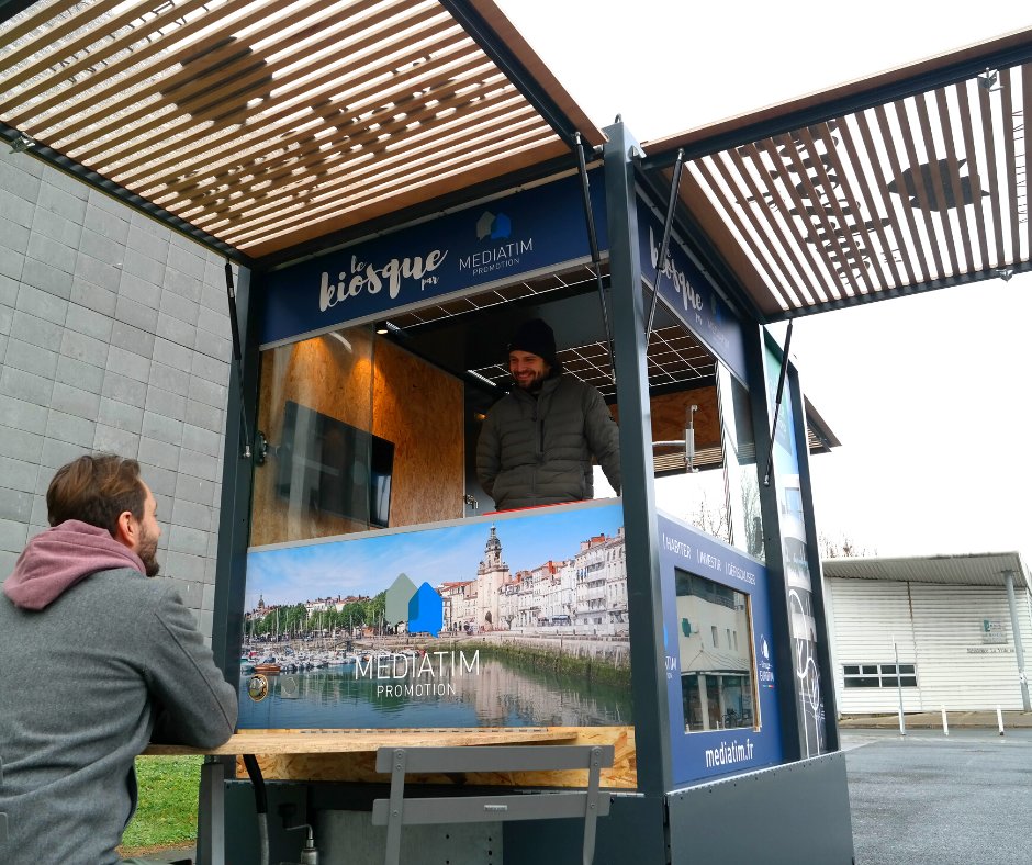 Picnic_Kiosque's tweet photo. MEDIATIM Promotion a fait l’acquisition d'un PICNIC M ! ☀️
Une bulle de vente mobile, autonome en énergies renouvelables pour promouvoir ses offres au plus proche du public !
#mediatimpromotion #promoteurimmobilier #architecturemodulaire #mobilité #energierenouvelable #FrenchFab https://t.co/WZIbXDGxrT