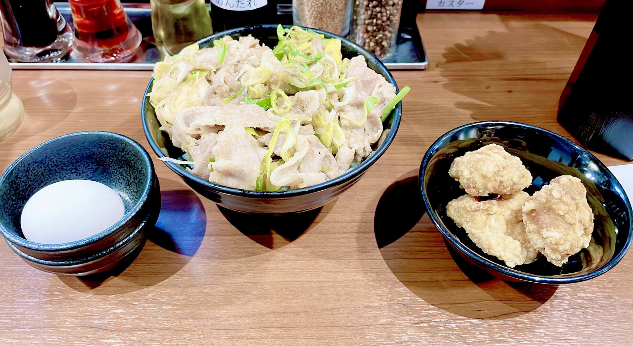 吉岡信二 今日の夕飯はラーメン屋のスタミナ丼 ガッツリだけど食べやすくて美味しい 夕飯 スタミナ チーム株式会社 T Co Cdyeigexon Twitter