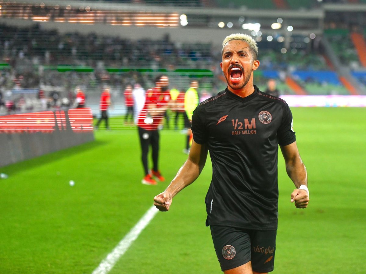 هتان باهبري .. ماتذكر راهنت عليه وخسرت.. يوم الخميس يومك يبو سلطان بإذن الله <a href="/bahhbri27/">هتّان باهبري/hattan bahbri</a> .. انت الرهان الكاسب دائمًا 🖤🖤🤍🤍