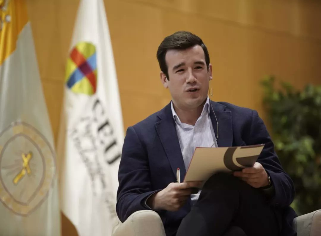 I'M GROWLABER tweet media