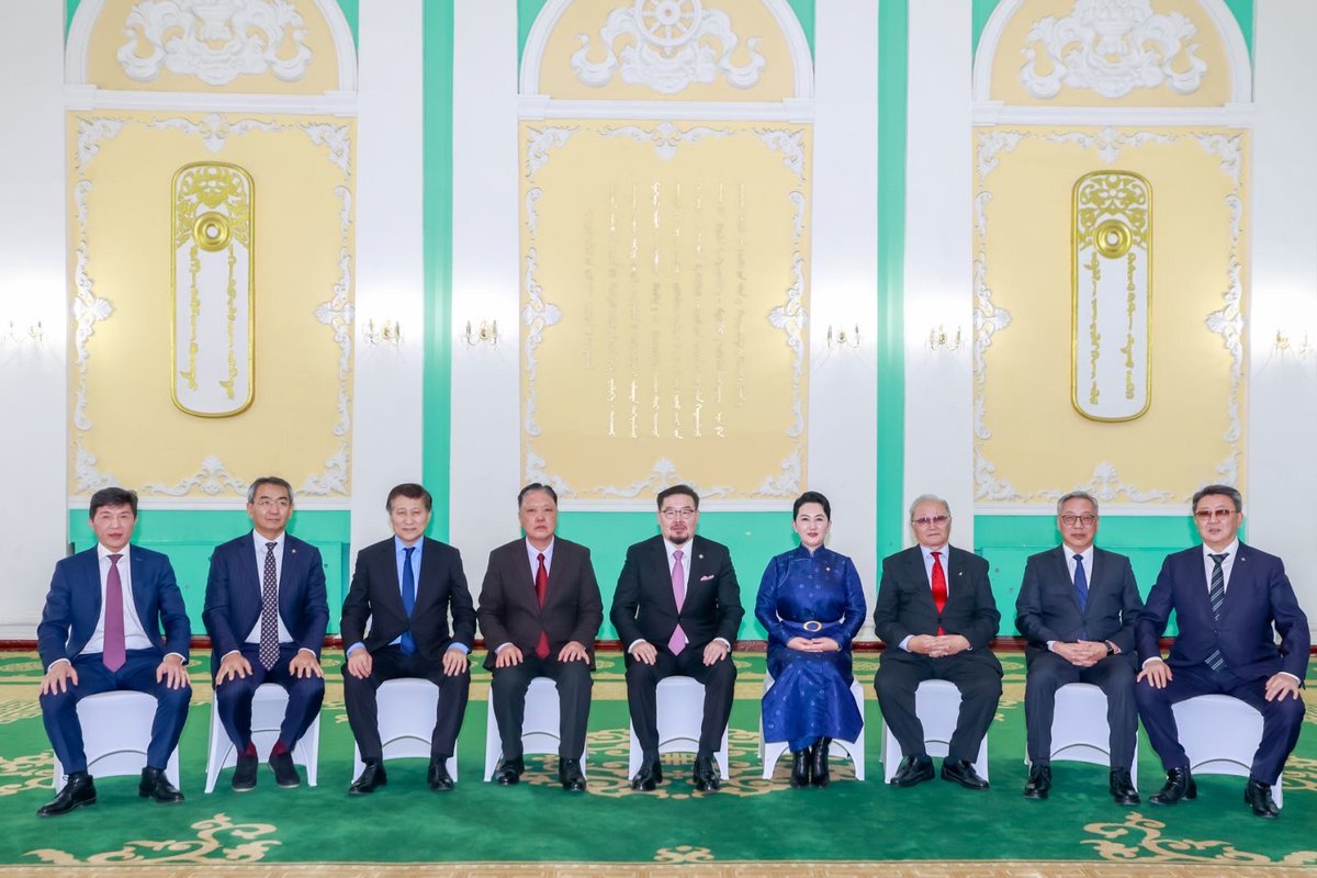 Үе үеийн гадаад харилцааны сайд нарын уулзалт өнөөдөр боллоо

Санал бодол солилцох бололцоо олгосон эрхэм Сайд БАТЦЭЦЭГТ талархаж бна