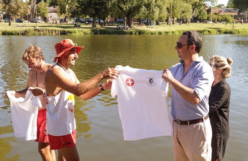 ¡Lunes Recreativo! ✅ ☀️En una gran tarde, celebramos el Día del Guardavidas. Disfrutamos junto a la presencia de niños y jóvenes un lunes diferente, con actividades acuáticas en el que los guardavidas nos contaron mas de su trabajo de salvataje con el objetivo de concientizar.