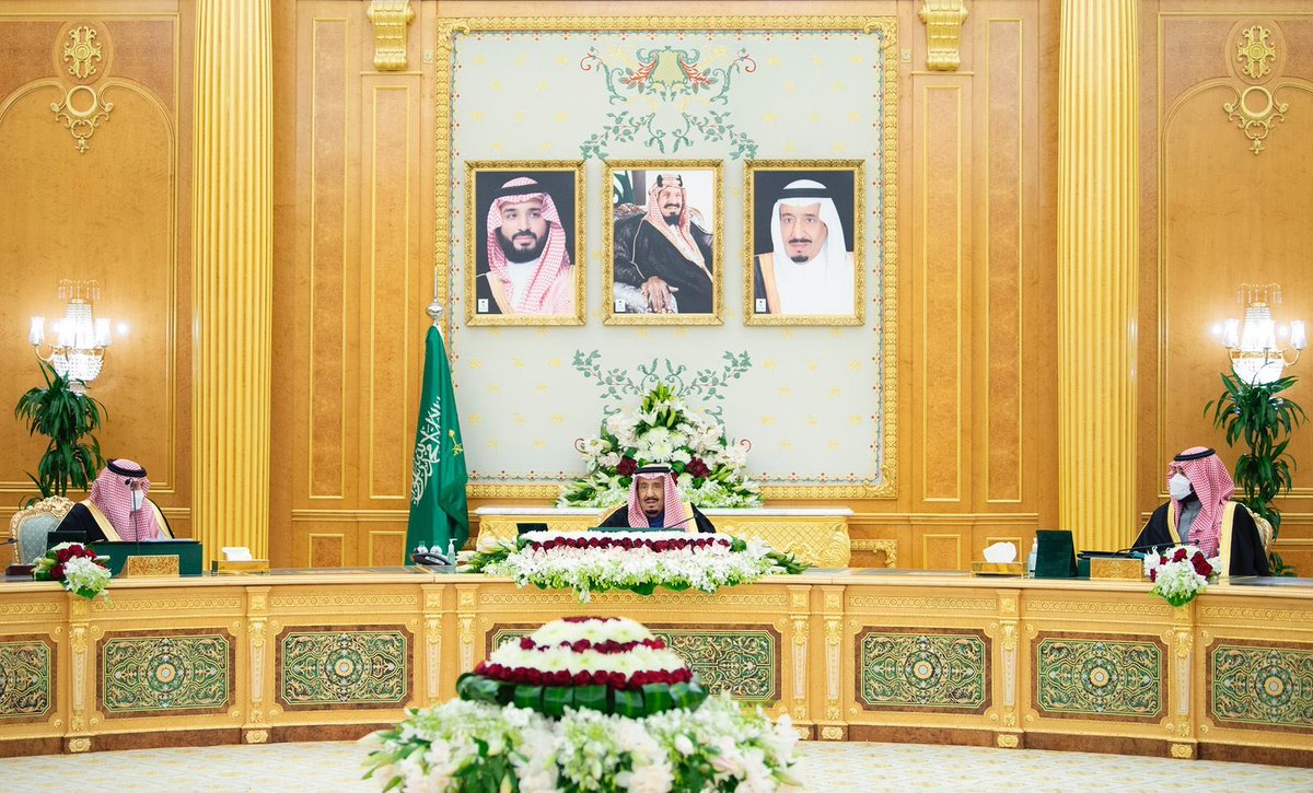 SaudiNews50's tweet photo. عاجل:

خادم الحرمين الشريفين يرأس جلسة مجلس الوزراء. 

- https://t.co/DyvnCeSepN