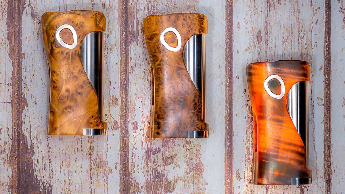 CitizenVape1's tweet photo. MUSE 2.0 from CB Mods probably the smallest DNA 60 stabwood available @citizenvapenet #Muse2 #CitizenVape #Napocasixandahalf #canyoutouchthehype #vapeCluj #pureform #CBMods https://t.co/0PcZInouKb
