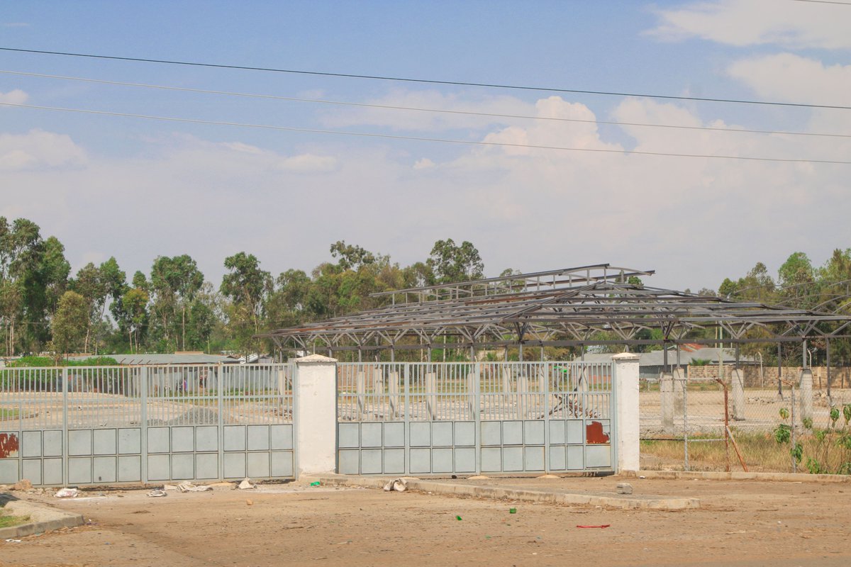 visit_kisumu's tweet photo. Nyamasaria Satellite Bus Park is expected to be the largest bus station in Kisumu serving all vehicles from different routes. The county government is planning to relocate all buses, heavy commercial vehicles and PSVs from the CBD. #VisitKisumu https://t.co/IuGD99oSRv