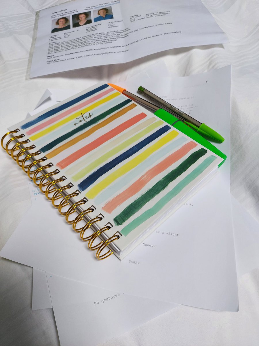 Janetlilley's tweet photo. Homework time! Had a fab class at @act4tv last night with the knowledgeable @MichaelCasting checking my Acting CV whilst learning from @Ciarankellgren It's a holistic approach to success from veterans of the industry. Loving it π½#actingskills #learnthecraft #script #breakdown https://t.co/rRg4wGkqqw
