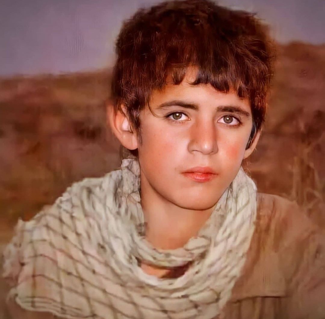 khalildardmand's tweet photo. شهید چمران:وقتی شیپورجنگ نواخته میشود مرد از نامرد مشخص میشود!
روزتون مبارک بزرگمردهای ایران زمین
#غیرت_دینی 
#LiveLikeAli https://t.co/KjtBgfGkZ8