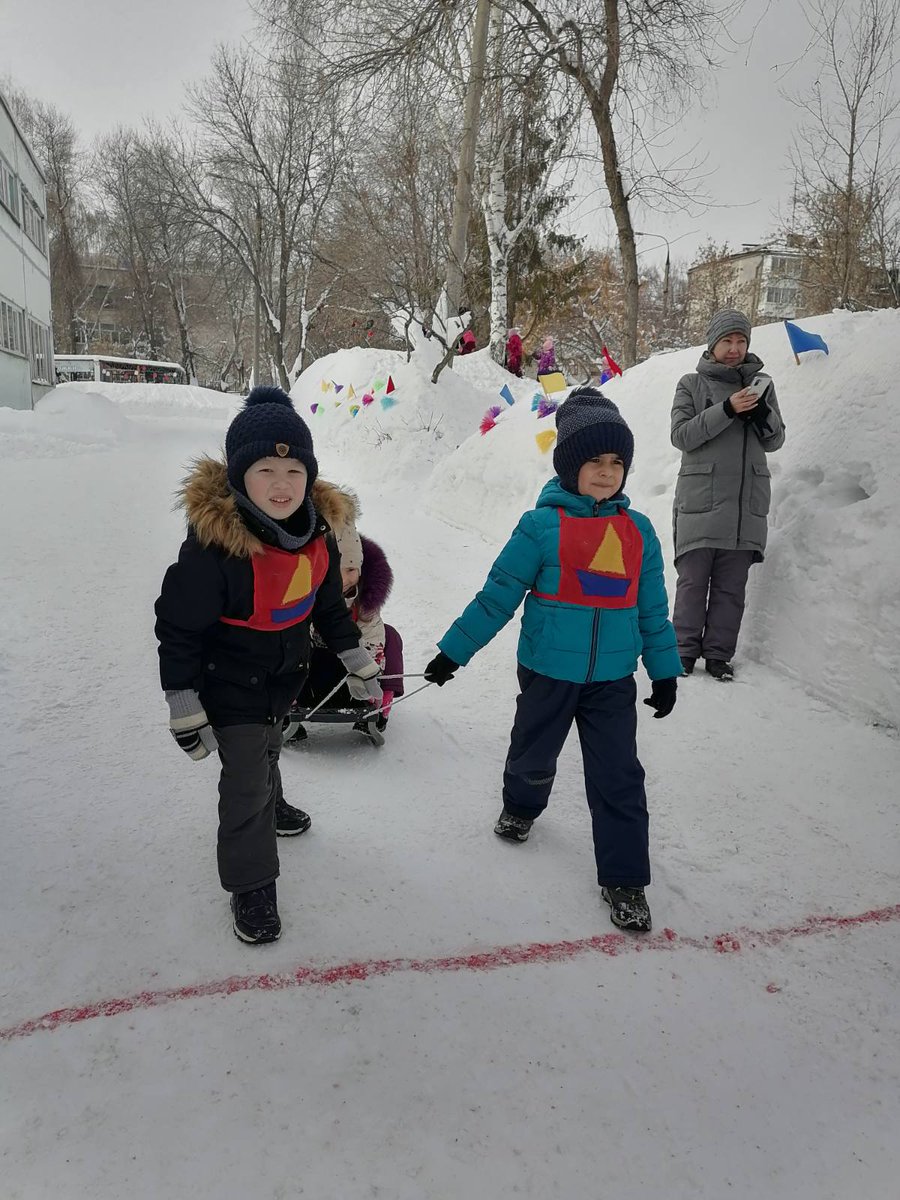 detsad188samara's tweet photo. Вырасти здоровым, крепким, сильным помогает спорт! 15 .02.2022 стартовала районная Спартакиада, где дети показали свою силу, ловкость, быстроту и взаимовыручку по следующим дисциплинам: лыжи, хоккей, санки и семейные эстафеты. https://t.co/oflaMC0ISR
