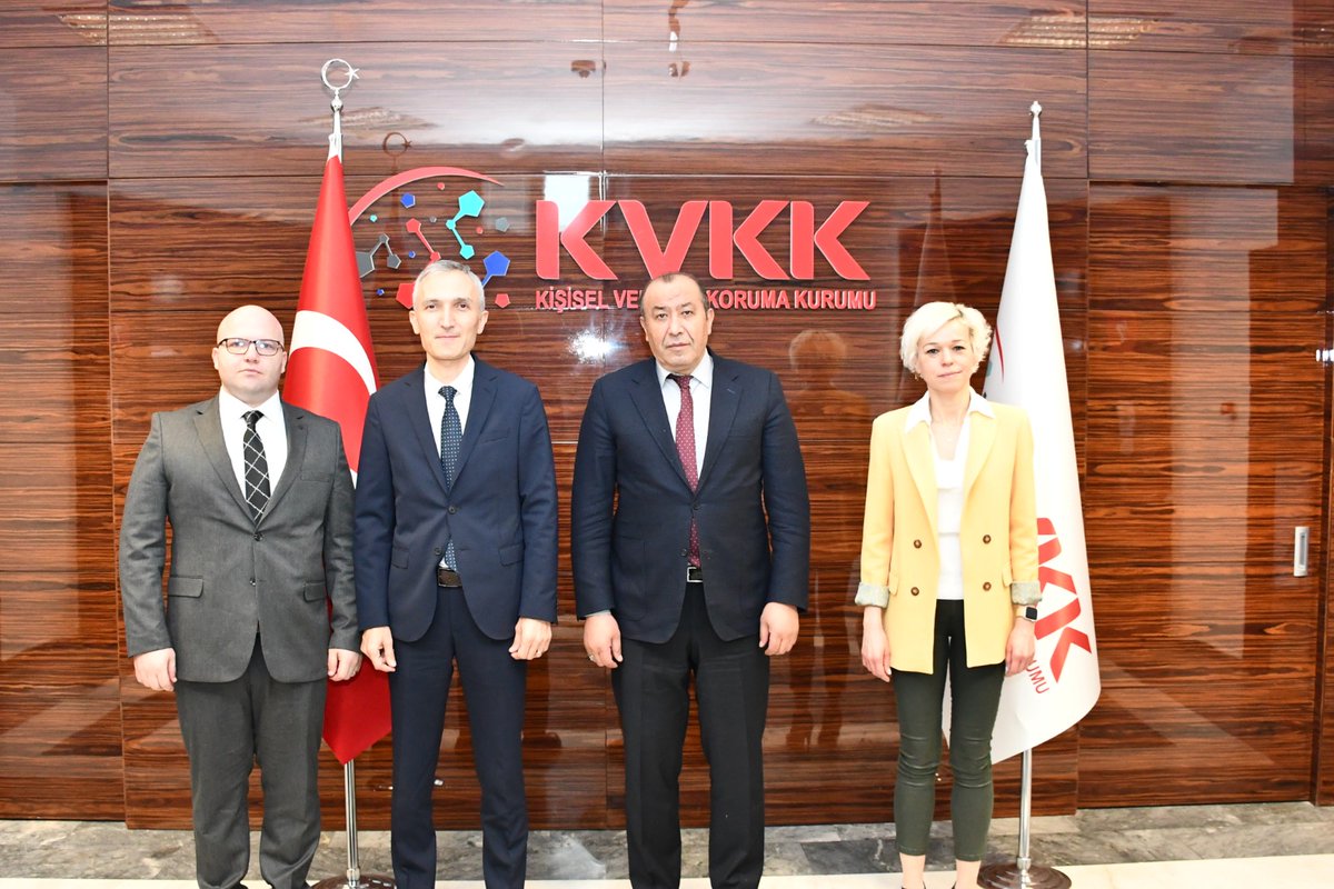 Kişisel Verileri Koruma Kurumu (KVKK) Başkanı Sayın Prof. Dr. Faruk BİLİR’e yapılan ziyarette Birliğimize ve sektörümüze ilişkin istişarelerde bulunulmuştur. Sayın Bilir’e ilgi ve destekleri için şükranlarımızı sunarız. <a href="/KVKKurumu/">KVKK</a>