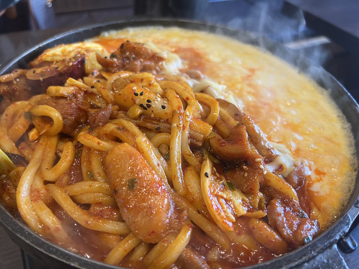 今日はつむちゃんとデブ飯してきた🍖
私が撮った可愛いつむちゃんみて♡

顔が本当に好みなんだ…

併せの話とかいっぱいしたの!!
可愛い衣装沢山着よう(*˙˘˙*)❥❥
同じ身長同士併せ楽しみ✧︎
カメラさん対よろです👊 https://t.co/GkfM5VFB07