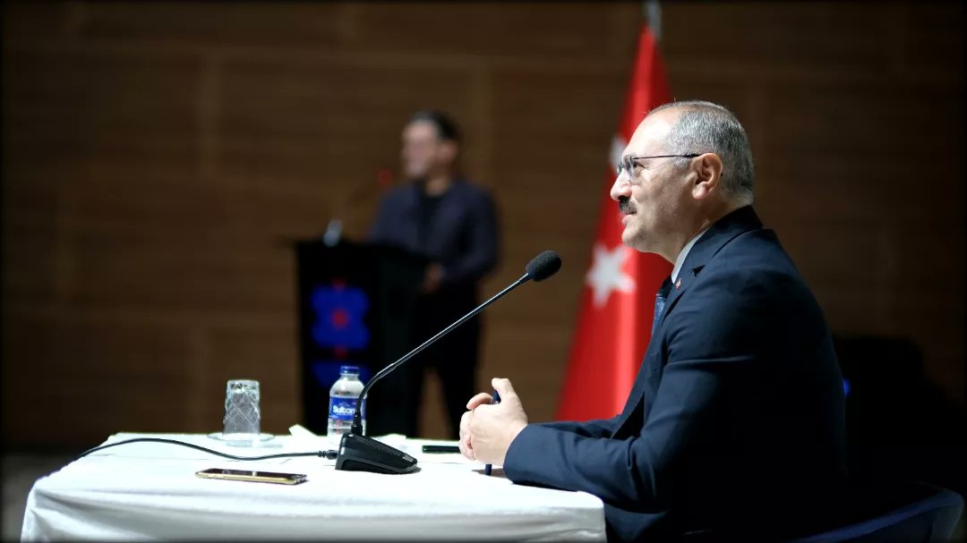 Altieylulbld's tweet photo. Sultan Abdülhamid Han Gelişim Merkezi'mizde Düzenlenen Kariyer Günlerinin Konuğu Olan Altıeylül Kaymakamı Sayın Turgay Hakan Bilgin, Gençlerle Bir Araya Gelerek Tecrübelerini Paylaştı.
#Balıkesir #Altıeylül #SultanAbdülhamidHanGelişimMerkezi https://t.co/EjeoSpv2AQ
