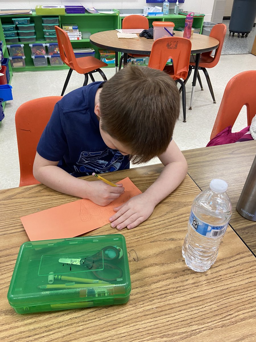 Bus drivers are an important part of our school. Today we showed our appreciation by making cards for them. ⁦<a href="/MCPSsandcastle/">MCPS</a>⁩ #brightertogether #kindnessweek