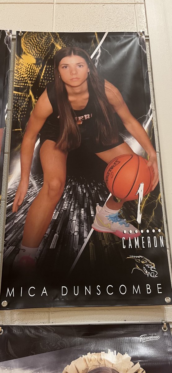 We will be recognizing our 4 seniors before our 6 pm game v. Trenton tonight. Congratulations on a great four years @AveryMcvicker Mica Dunscombe, Olivia Moore and Athena Anderson!