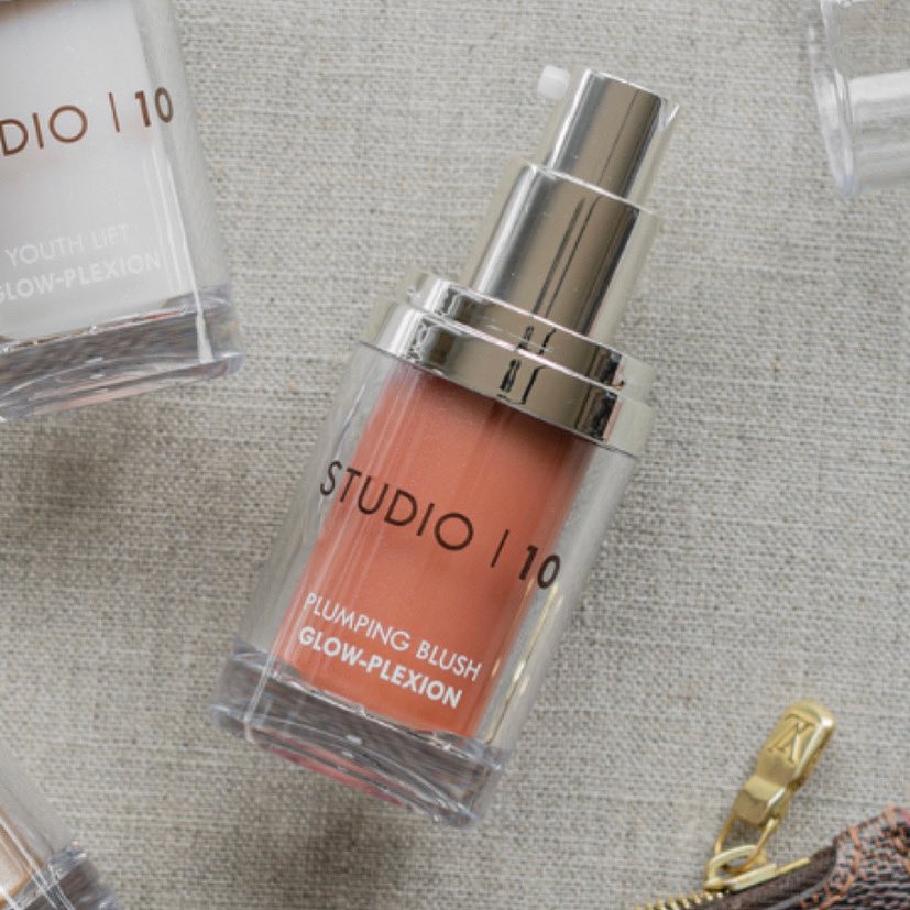 Studio10Beauty's tweet photo. STEP 3: SHADE 

Perk up your complexion with our bestselling Plumping Blush Glow-plexion. It’s buttery, liquid formula glides onto the skin beautifully, leaving a dewy pop of colour on your cheeks without settling into lines and wrinkles and feels like a second skin. https://t.co/mh53WIRSwN
