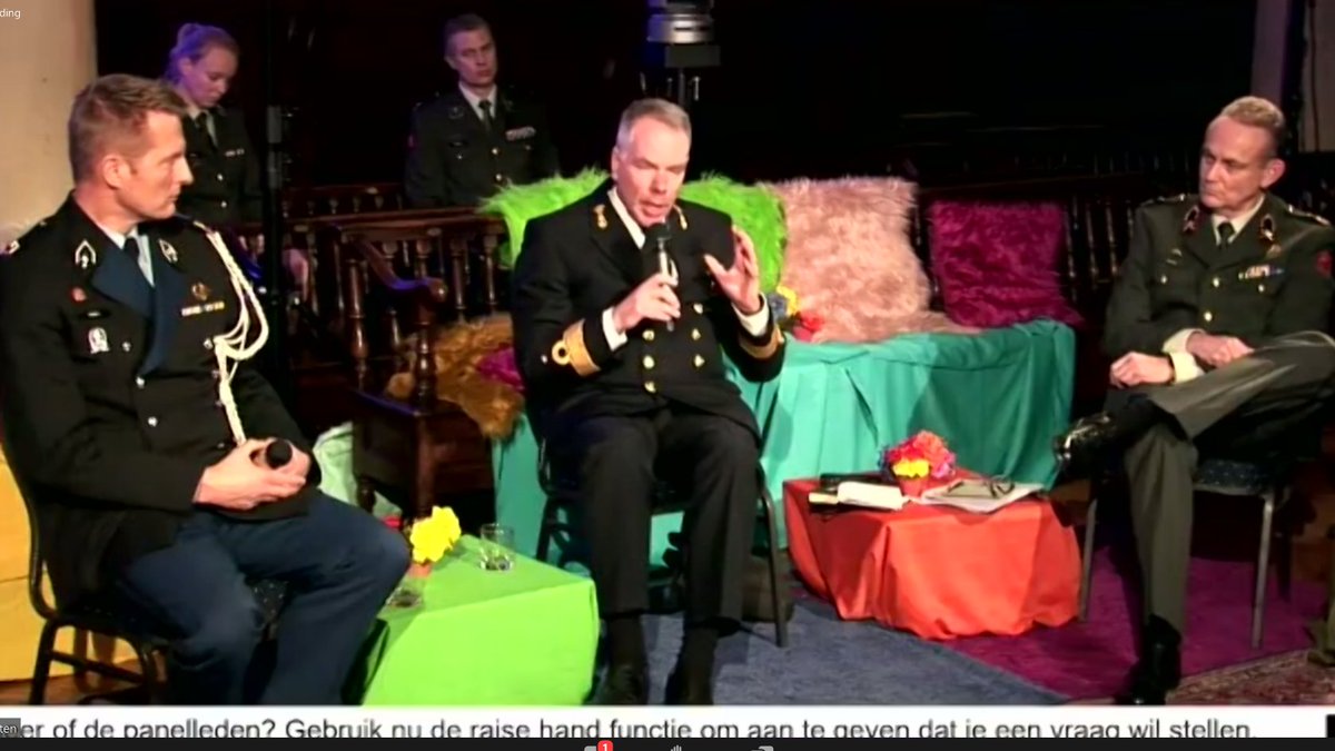 hansdamen's tweet photo. De specialisatie discussie in de internationale samenwerking nu bij #reuringcafe. Daar zijn een aantal  politieke partijen zeer van gecharmeerd. Andere landen de gevechtstroepen, Nederland de catering en de virusscanners. https://t.co/RkbN2Z0mVX