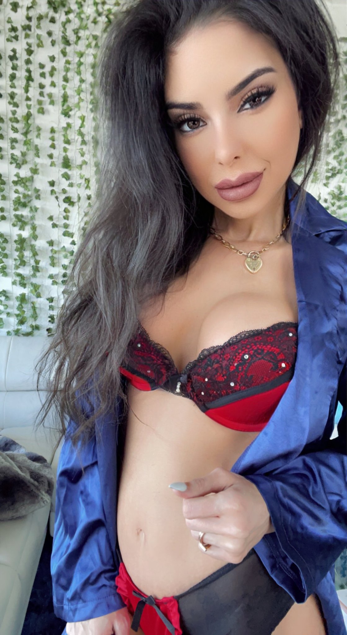 Trinity St.Clair on Twitter: "Click the link in my bio and come spend