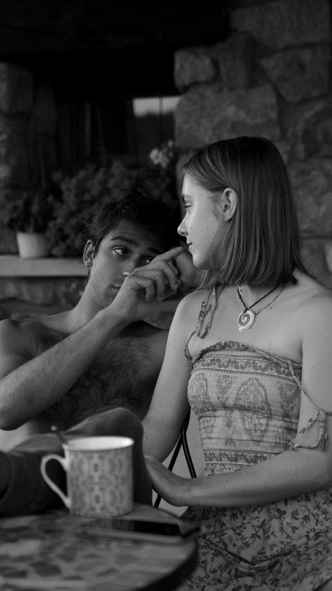 claaraglobal's tweet photo. 📸| Nuevas fotos en el historiq instagram de su novio. https://t.co/kHDWHLfacW