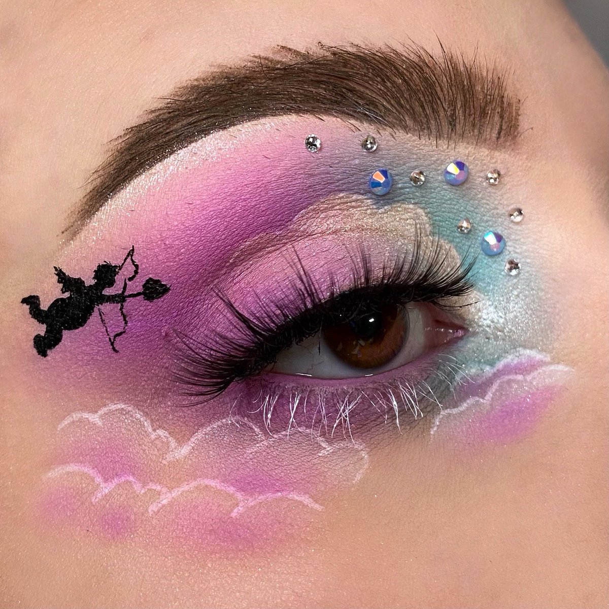 michelles_art_'s tweet photo. 💘 𝒜𝓂𝑜𝓇 💘

Details on IG: michelles.artistry ❤️

@bhcosmetics @ArdellBeauty @ABHcosmetics @NYXCosmetics @MakeupRVLTN https://t.co/Z2qPDCGx1f