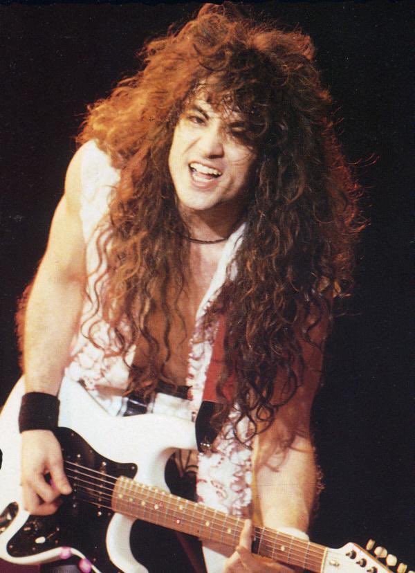 Happy Birthday to Jake E. Lee (former guitarist for Ozzy in the 80s).

 