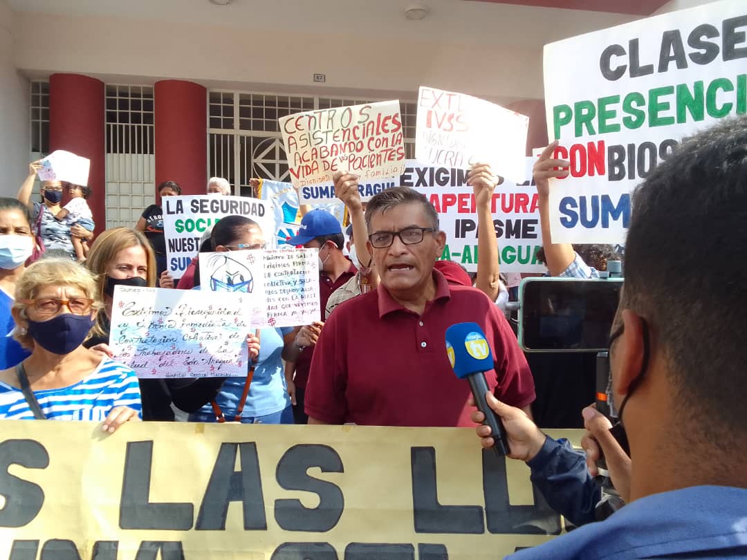 #15feb Seccional <a href="/AsiAragua/">Central ASI-Venezuela Seccional Aragua.</a> se integra a la protesta por el derecho a la salud, protección social y a la emergencia por salario decente que necesitamos como herramienta familiar para afrontar la crisis.
#MuevetePorLaDignidadLaVidaYLaFamilia
<a href="/CNVLatam/">CNVLatinoamérica</a>  <a href="/CSA_TUCA/">CSA-TUCA</a> 
<a href="/ituc/">ITUC</a>  <a href="/CFDT/">CFDT</a>
