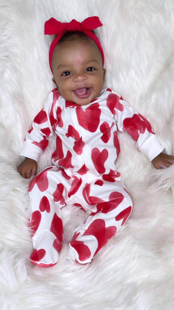 _bashfulbeauty's tweet photo. My Valentine &amp; Galentine♥️💞 https://t.co/HrI3tjPeGA