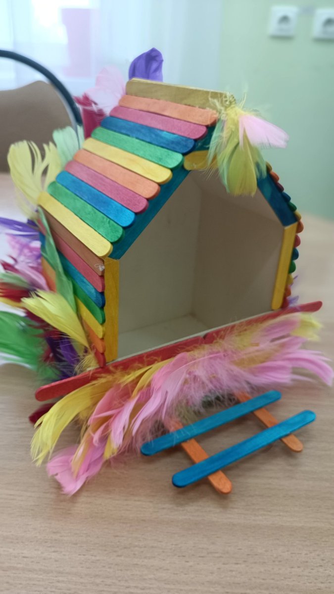 В рамках РП "Успех каждого ребенка" воспитанники <a href="/sad325samara/">МБДОУ "Детский сад №325 "Незабудка" г.о. Самара</a> приняли участие в городском конкурсе "Самарский скворечник"