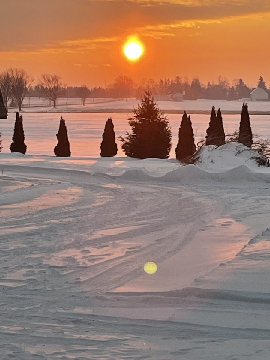 Things have been busy. Life is good! My boys are flourishing. Eg: Youngest no longer needs his IEP! 🤯 Eldest is doing awesome @ University &amp; I’m on deadline. As usual. Oh we also have snow. Happy Tuesday!