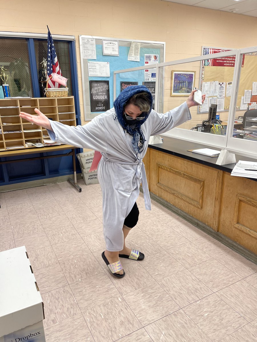 Hostos MicroSociety tweet media