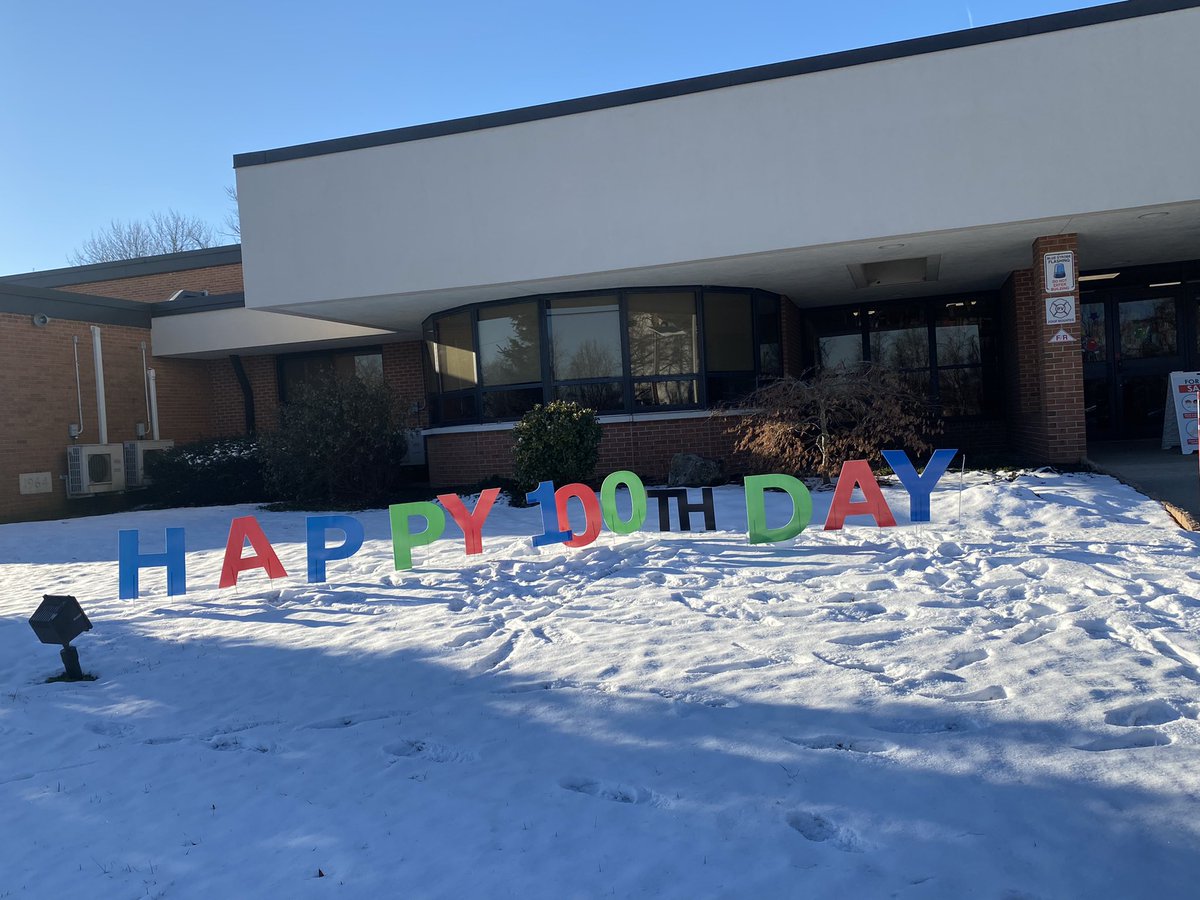 Happy 100th Day of School JHES! <a href="/MTSD_Hart/">Debra Hart</a> <a href="/MTSD1Love/">Hillary Levanduski</a>