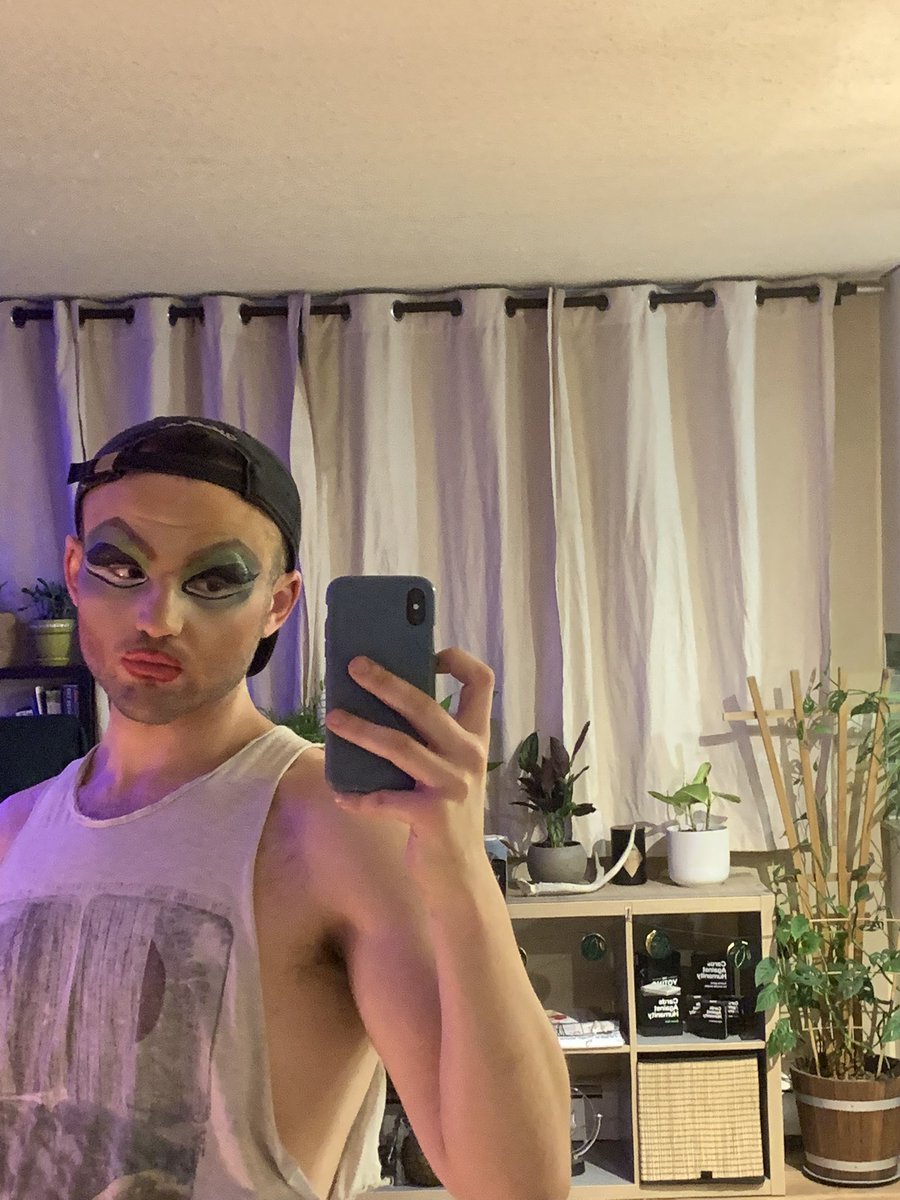 GradQueer's tweet photo. A half paint but just trying out some eye shapes… https://t.co/nEIFfb2jkk