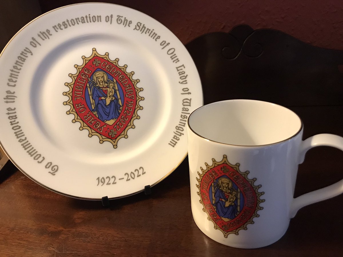 FrGary1's tweet photo. Wet and dreary day brightened up by the postman! Thank you @shrineshop https://t.co/88pJ6ipOjn
