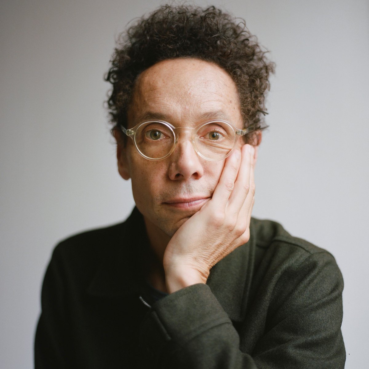 CdnFriendsHU's tweet photo. Malcolm Gladwell is the author of seven New York Times bestsellers
He is just one of the incredible speakers who will be featured in the upcoming #NEXUSISRAEL 2022 Virtual Summit. To learn more and to register head to https://t.co/lkjbvMTvFC
With – @AmFriendsHU https://t.co/JOTcPwGfa0