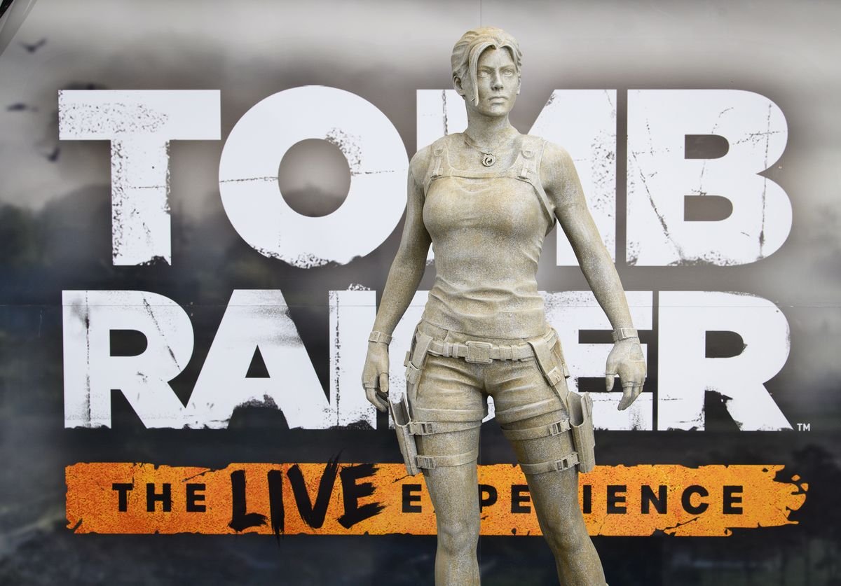 SmashLara's tweet photo. 📰 NEWS: Lara Croft's statue from Tomb Raider: The LIVE Experience has been revealed!

Interestingly, in the press release sent to news outlets, this is in partnership with Crystal Dynamics AND Paramount Pictures - the studio behind the Jolie films. Check it out! 🏹 #TombRaider https://t.co/EV1RdHxjbU
