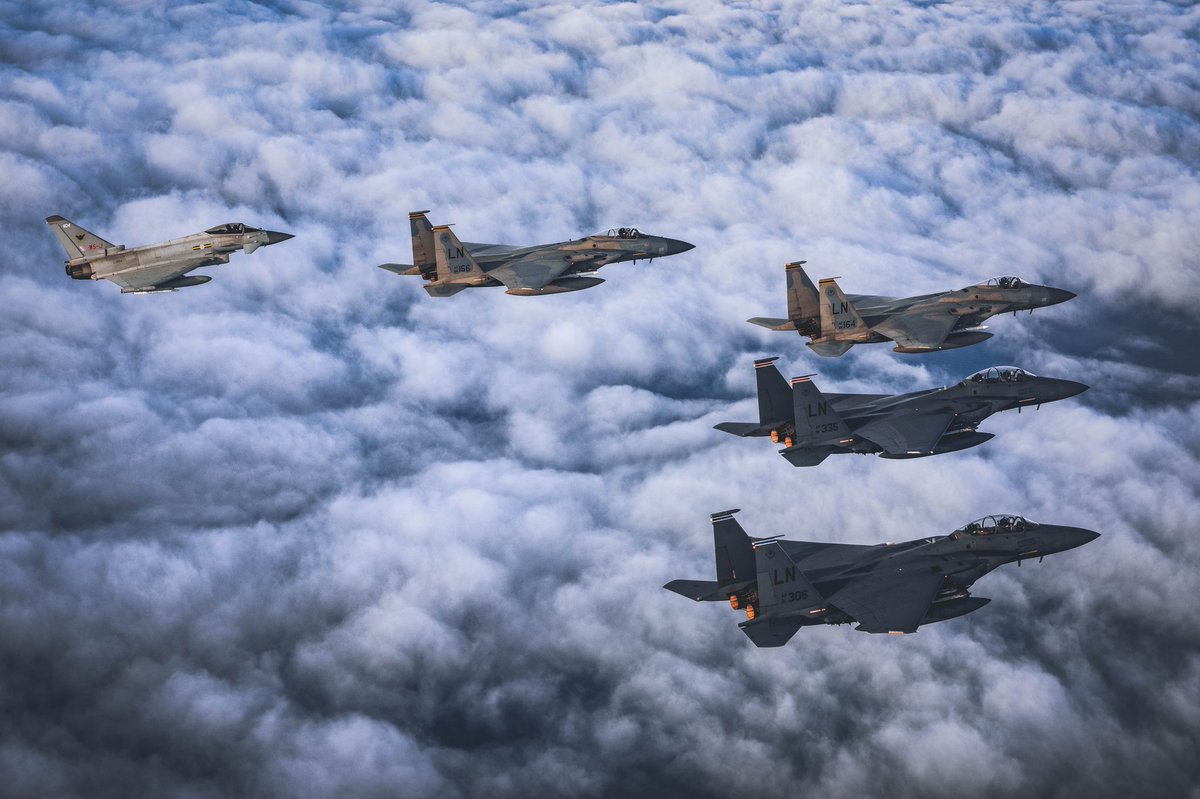 cdmincorporated's tweet photo. CDM's value-added capabilities include planning, manufacturing and testing wiring harness assemblies for the most demanding aero applications. #ECASTuesday #ECAS #EngineeredCableAssemblySolutions #EngineeredSolutions #WireHarness #MilitaryAviation #MilitaryEquipment https://t.co/5k7l5ACMf6