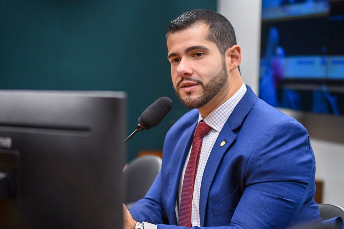 .<a href="/lexandreleite/">Alexandre Leite</a> conduz reunião da bancada de São Paulo. Nestes encontros, os parlamentares avaliam o cenário estadual e tratam das prioridades, tendo em vista as demandas da população!