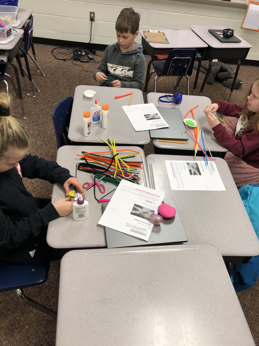RhondaBur1501's tweet photo. STEM activity 😊@ves_tigers #ignitelearningbcps https://t.co/HGarJidu3x
