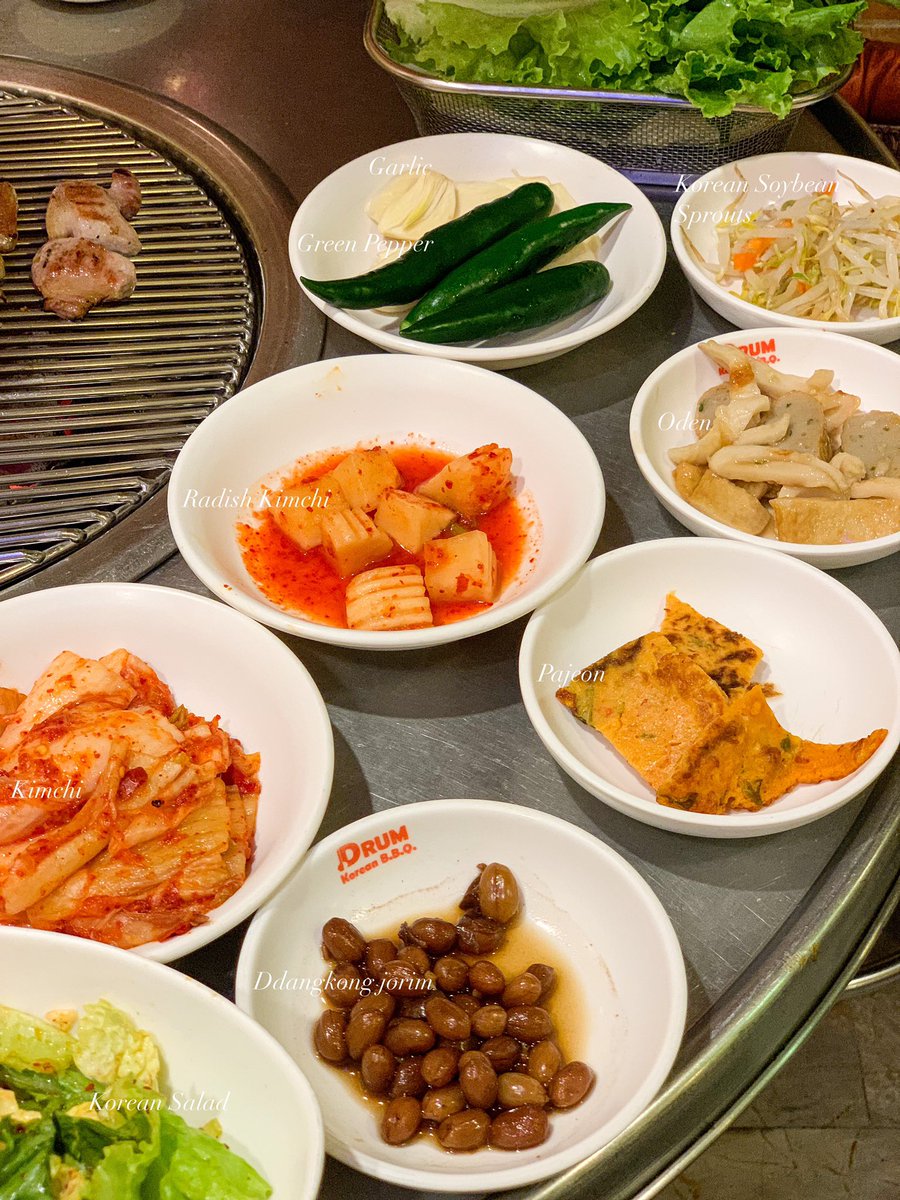 whatdoueattoday's tweet photo. ร้านนี้คือเกาหลีเกาใจมาก🇰🇷🥓🥢 อร่อยมันทุกอย่างทั้งสามชั้นย่างเกรียมๆ หมูบูลโกกินุ่มๆ ละชอบที่เครื่องเคียงเค้าโคตรเยอะ💖 ละอร่อยทุกอย่างด้วยนะ กิมจิก็ไม่เปรี้ยวโดดเกิน ถั่วซอสหวานนี่โคตรเพลิน พาจอนก็อร่อยยย(ต่อ)
📍Drum BBQ | ซ.รัชดา 14
@aroii @ReviewAroii #อร่อยบอกต่อ https://t.co/w59AJF5YHu