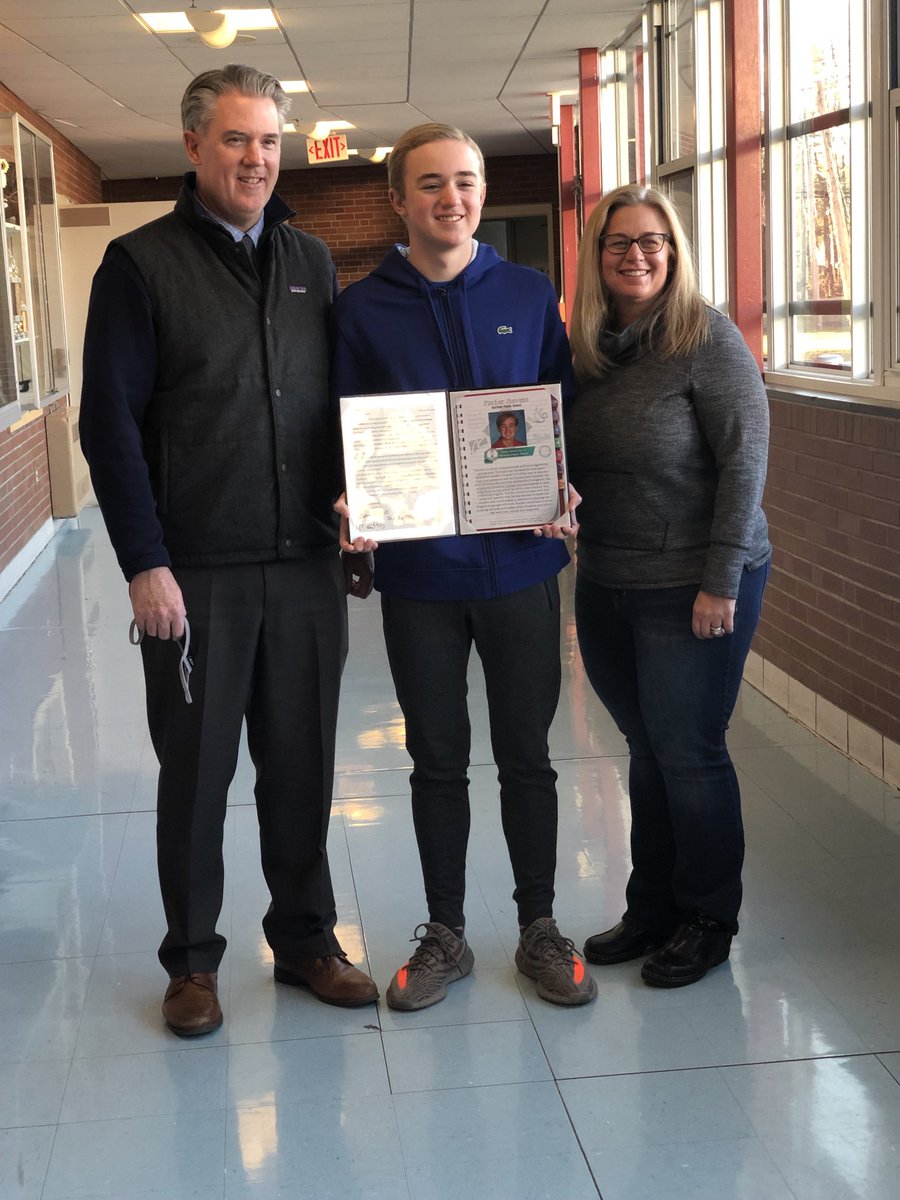 Kenneth M. Smith tweet media