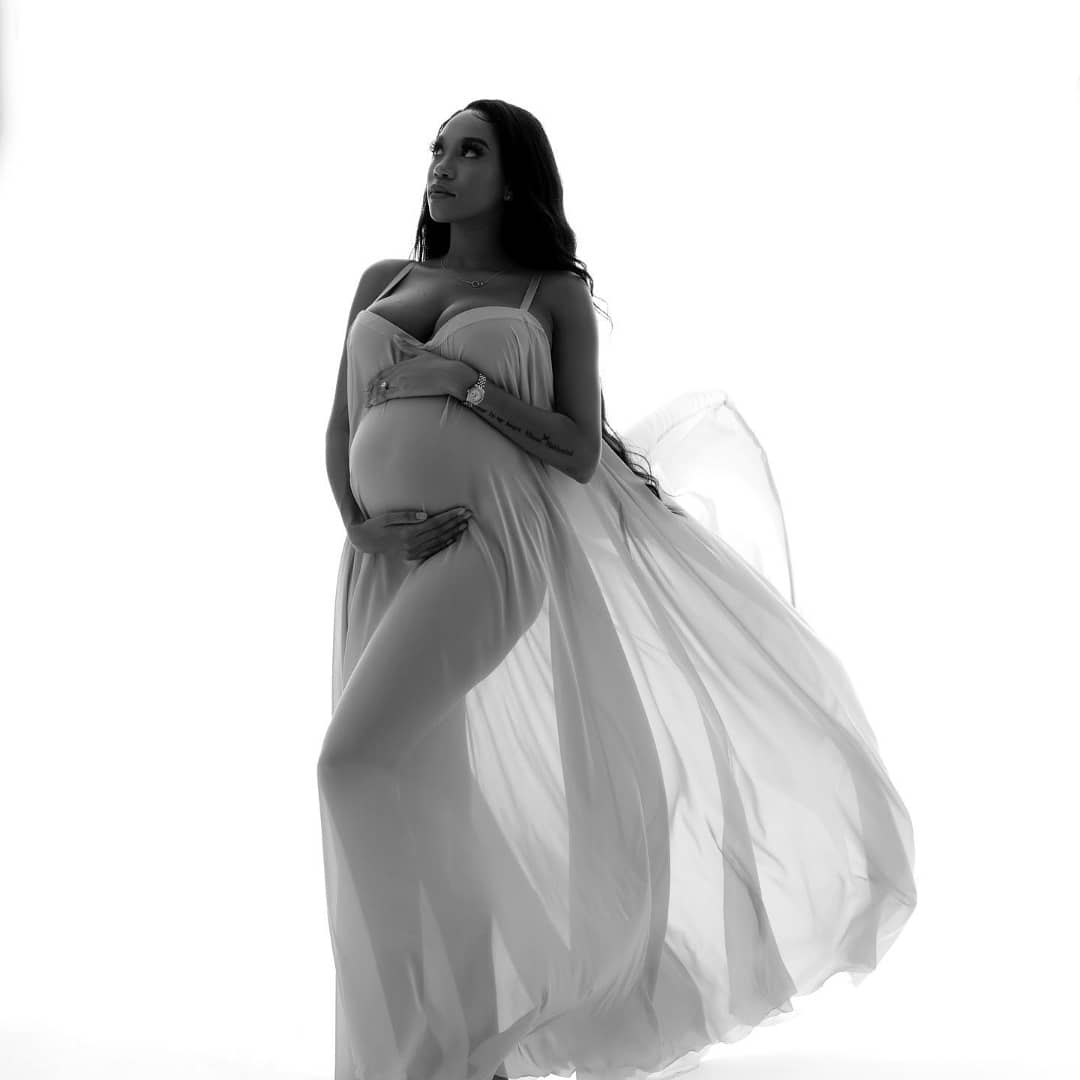 YentaRoom's tweet photo. Tamia Mpisane's maternity shoot
#andilempisane #mpisane #mamkhizeson #royalam #tamiampisane #tamia https://t.co/PMhGIuVXYG
