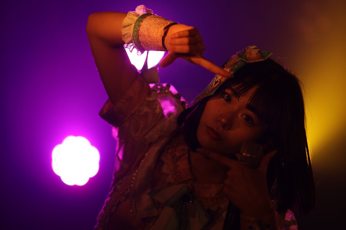 iwhardper's tweet image. 2022.2.13
WONDER×WONDER
1部
#FUNJ
#KiMiNiAiTAi(@KiMiAi_idol)
#瀬谷なつめ(@natsume_KiMiAi)さん
昨日のちぇきちぇきなう！はスマホで見たら真っ暗だ。
これはどうかな。照明さん明るくお願いします。