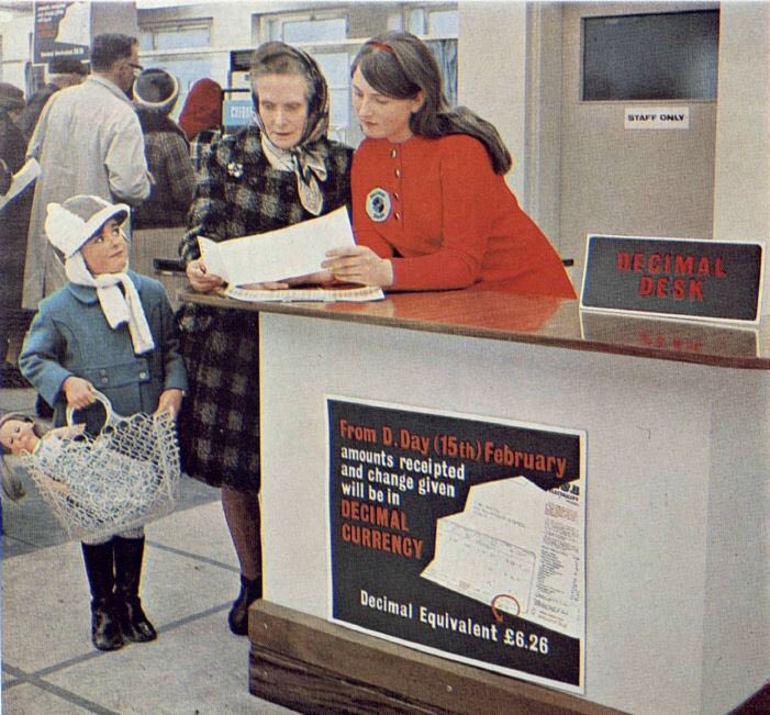 ESBArchives's tweet photo. #OnThisDay, 1971. ESB cash offices giving advice on the switch over to decimal currency. #DecimalDay #1970s https://t.co/7gzVGGfkBY