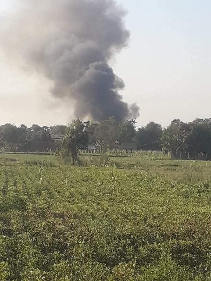 ChiNcw123's tweet photo. On the morning of Feb 15,Military Terrorists were torching houses in #Phalan & #Chaungsone villages,#Taze Tsp. At least 3 houses from Phalan village have been burnt down so far as of 9 am and haven't left yet.
#2022Feb15Coup
#WhatsHappeningInMyanmar https://t.co/san4Exa3HN