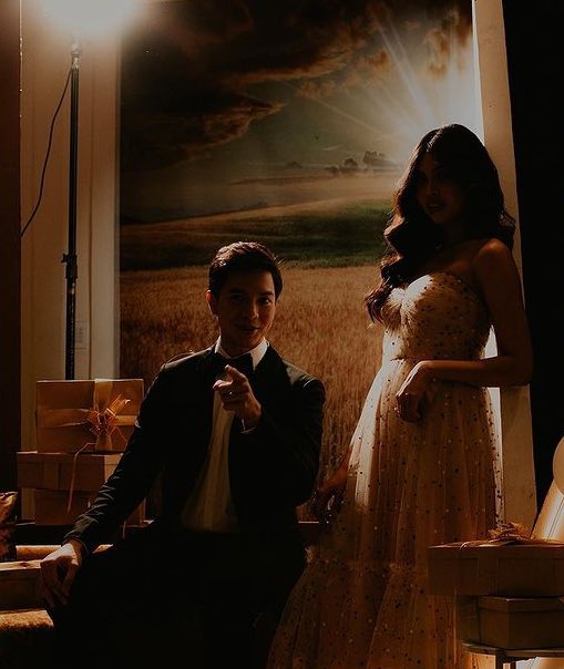 ladies and gentlemen, bow down to Governor and Madam.