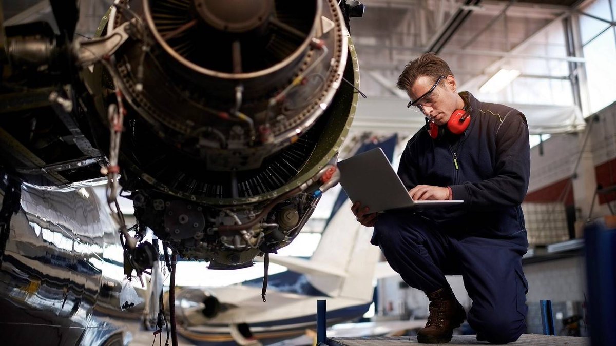 Find out what it means to digitalize your Reliability, Availability, Maintainability and Safety (RAMS) process and why it is so important: oal.lu/hg2L4
#Simcenter #AerospaceEngineering #EngineerInnovation