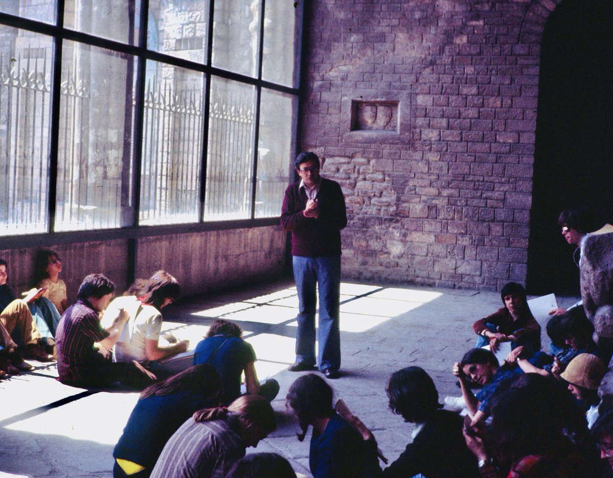 🎈Farem 50 anys! I tenim un projecte editorial per celebrar-ho 📚! Ajuda’ns a fer-ho possible compartint pensaments, records, notícies, comentaris, fotografies...a través de 50anys@sunion.cat. La història de les 47 promocions que hem passat per l’Escola, és la història de Súnion!